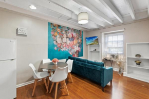 Modern Loft In Center City